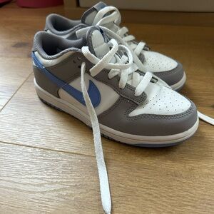 Nike Dunks 2Y Kids' White, Gray, and Blue Sneakers
